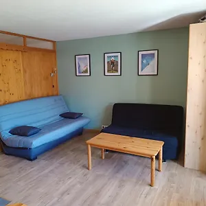 https://appt-4-pers-28m2-tout-equipe-30m-des-pistes.hotels-rhonealpes.com